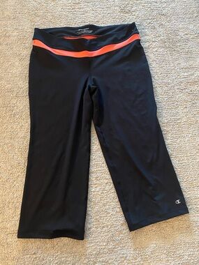 Champion Black Coral Semi Fitted Capri Workout Pants Womens Plus Size 2XL